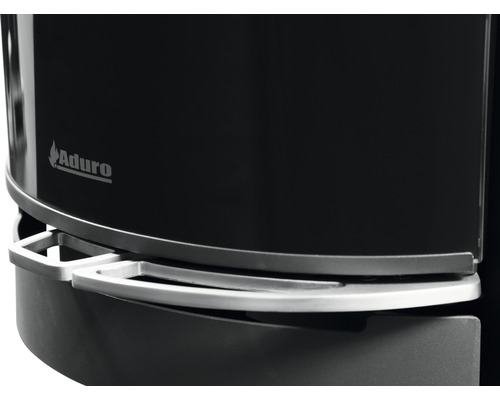 Detailansicht eines Ofens mit Aduro Logo