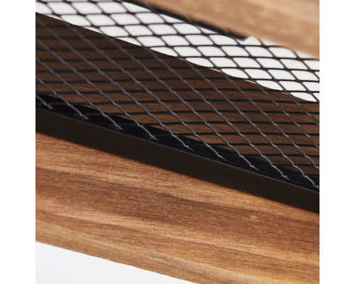 Detailaufnahme eines Regals mit Holzrahmen und Gitterboden