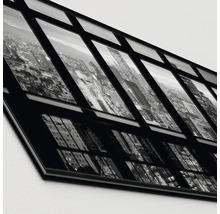 Schwarz-weißes Glasbild mit Stadtansicht