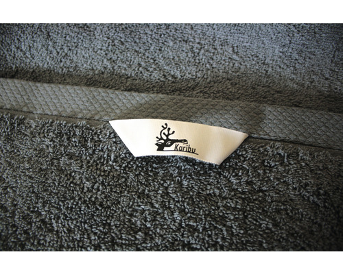 Karibu Logo auf einem grauen Handtuch