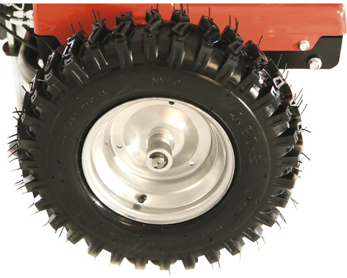 Rad eines Motorgeräts mit grobem Profil