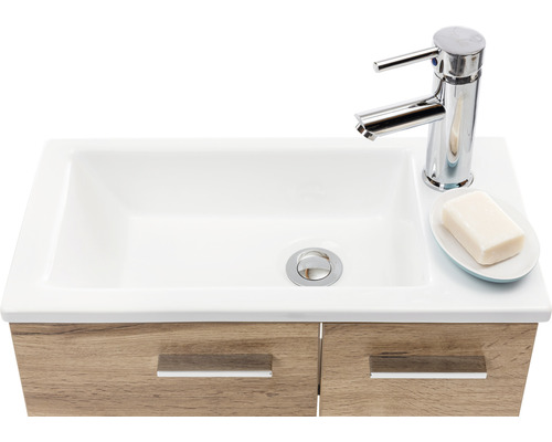 Waschtisch mit Armatur, Seife und Unterschrank