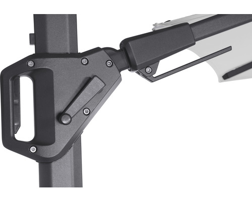 Detailaufnahme eines Sonnenschirm-Bedienelements zur Justierung des Schirms.