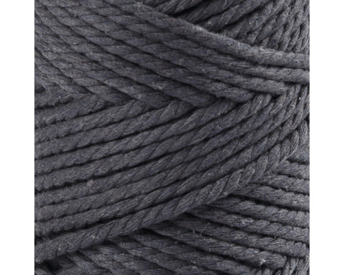 Nahaufnahme eines grauen Baumwollgarns