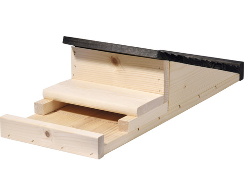 Fledermauskasten aus Holz mit Dach
