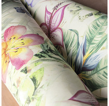 Tapetenrolle mit floralem Muster