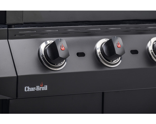 Nahaufnahme eines schwarzen Gasgrills mit Drehknöpfen und dem Char-Broil Logo.