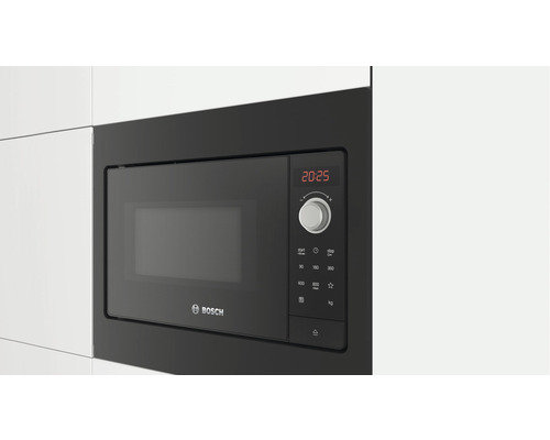 Einbau Mikrowelle von Bosch in einer Küchenzeile