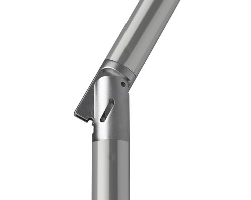Detailaufnahme eines neigbaren Sonnenschirmständers aus Metall