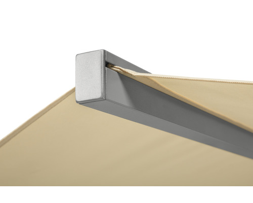 Detailansicht einer Markise mit Gestell