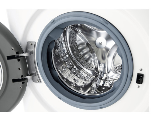 Geöffnete Waschmaschine mit Edelstahltrommel