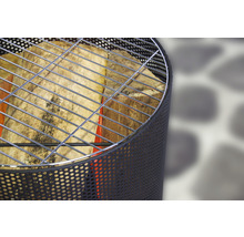 Detailansicht eines Grills mit Grillrost