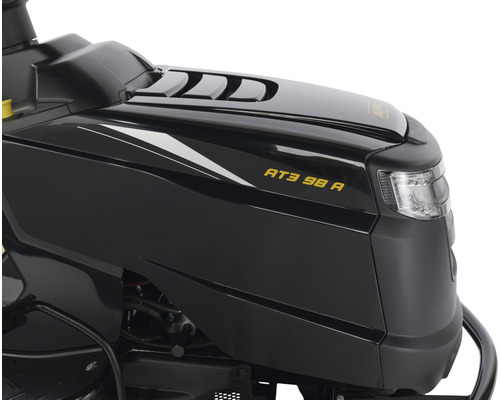 Detailaufnahme des Rasentraktors AT3 98 A