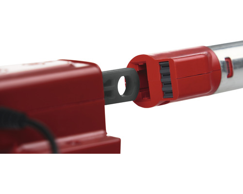 Detailaufnahme eines Verbindungsstücks einer Gartenbrause