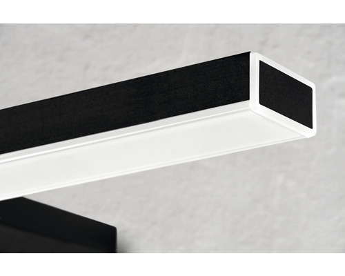 Rechteckige Deckenleuchte mit schwarzer Holzoptik und weißem Lichtelement.