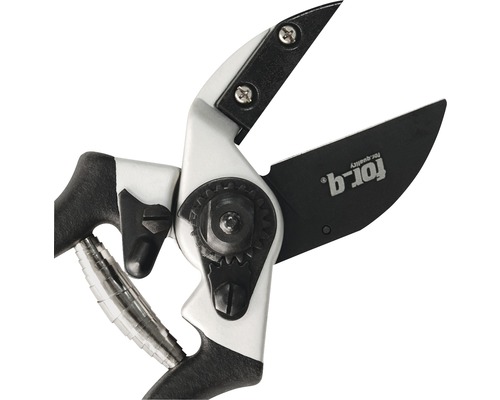 Gartenschere mit Stahlklingen