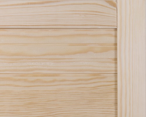 Holzpaneele aus Kiefernholz