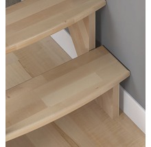 Detailaufnahme einer Holztreppe