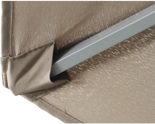 Detailansicht einer Pavillonbespannung mit Metallstange