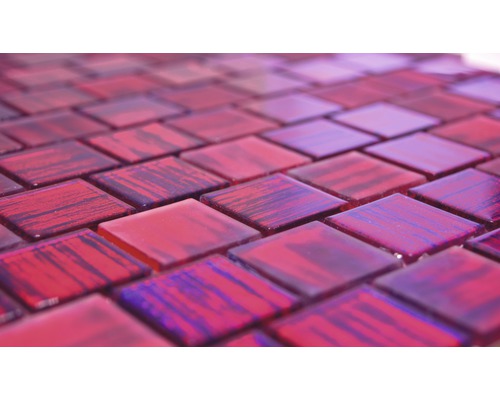 Quadratische Mosaikfliesen aus Glas