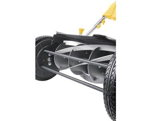 Spindelmäher Detailansicht der Schneidwalze und Räder