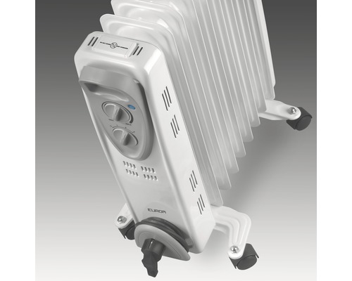 Weißer Ölradiator mit Rollen