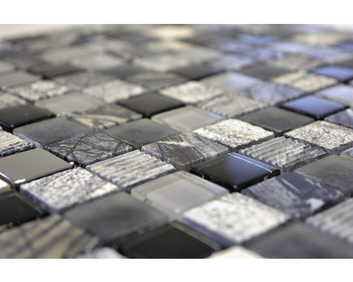 Mosaikfliese aus Glas und Naturstein