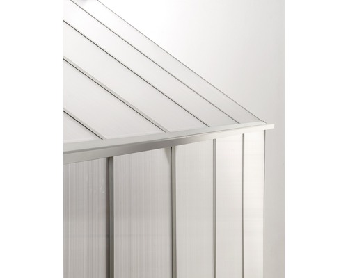 Detailansicht eines Gewächshauses mit Aluminiumrahmen und lichtdurchlässigen Paneelen
