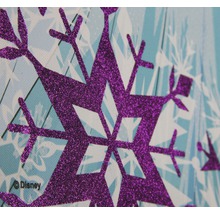 Dekoration mit Schneeflocken und Disney Logo