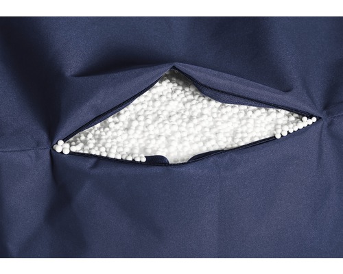 Detailansicht eines Sitzsacks mit Füllung aus Styroporkugeln