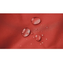 Wassertropfen auf wasserabweisendem Gewebe