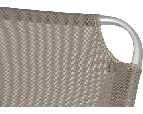 Detailansicht eines Gartenliegen Bezugs mit Aluminiumrahmen