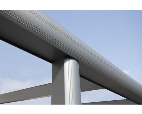 Detailansicht einer Terrassenüberdachung aus Aluminium