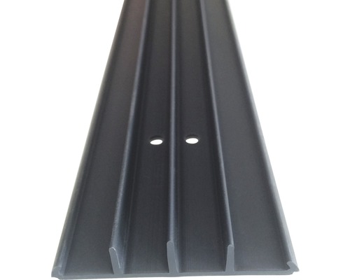 Kunststoffprofile mit Löchern