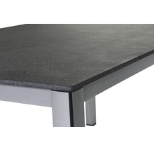 Tischplatte mit Metallgestell