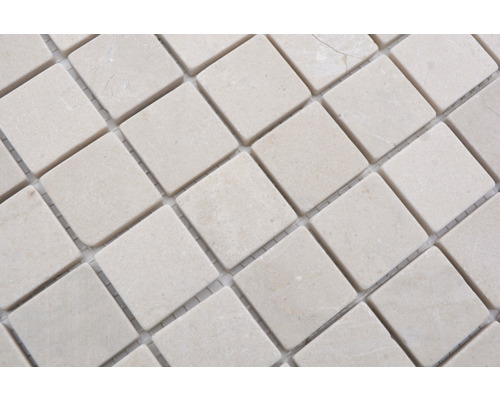 Mosaikfliesen aus Marmor im Detail