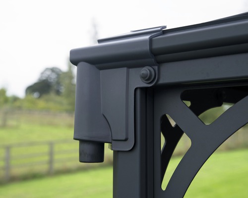 Detailansicht einer Pavillon-Dachrinne aus Metall