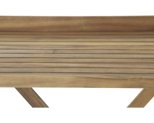 Detailansicht einer Gartenbank aus Holz