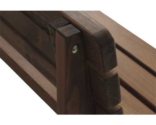 Detailansicht einer Holzgartenbank