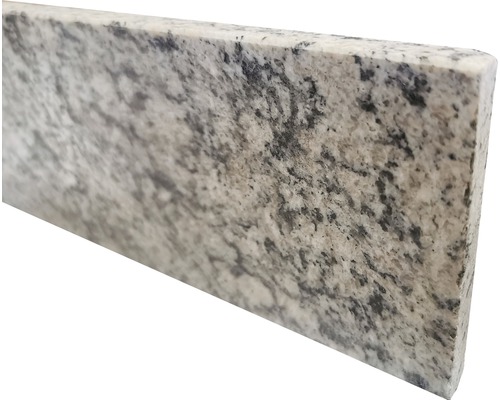 Granit Fensterbank mit gesprenkelter Oberfläche
