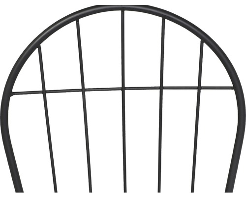 Detailansicht der Rückenlehne eines Stuhls mit Metallgestell