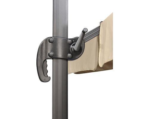 Detailansicht eines Sonnenschirms mit Kurbelmechanismus