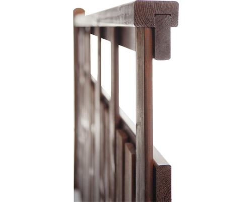 Detailansicht eines Holzzauns.