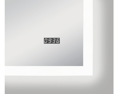 Beleuchteter Spiegel mit Digitaluhr