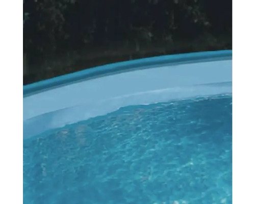 Detailaufnahme eines Pools mit Wasser