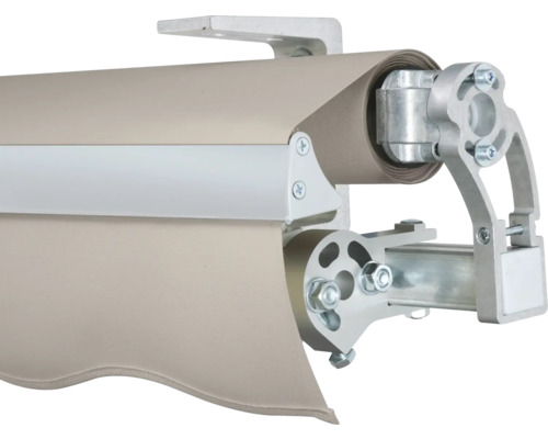 Detailansicht einer Markise mit Aluminiumrahmen und beigem Stoff
