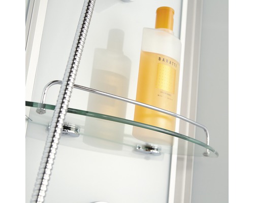 Ablage aus Glas mit Duschgelflasche im Badezimmer