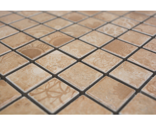 Mosaikfliesen mit Muster