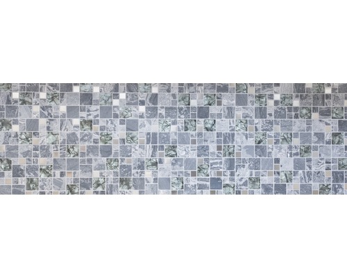Fliesenmosaik mit quadratischen Steinen in verschiedenen Grautönen
