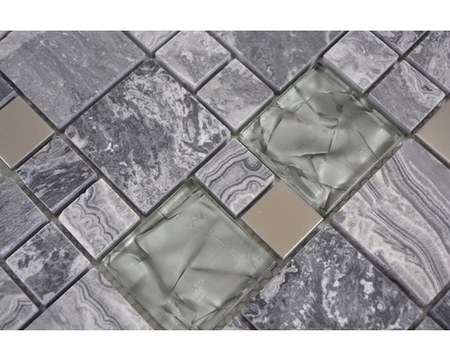 Mosaikfliese aus Marmor und Glas im quadratischen Format